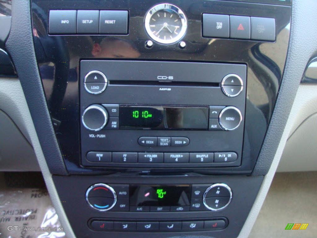2009 Ford Fusion SEL V6 Controls Photo #39866123