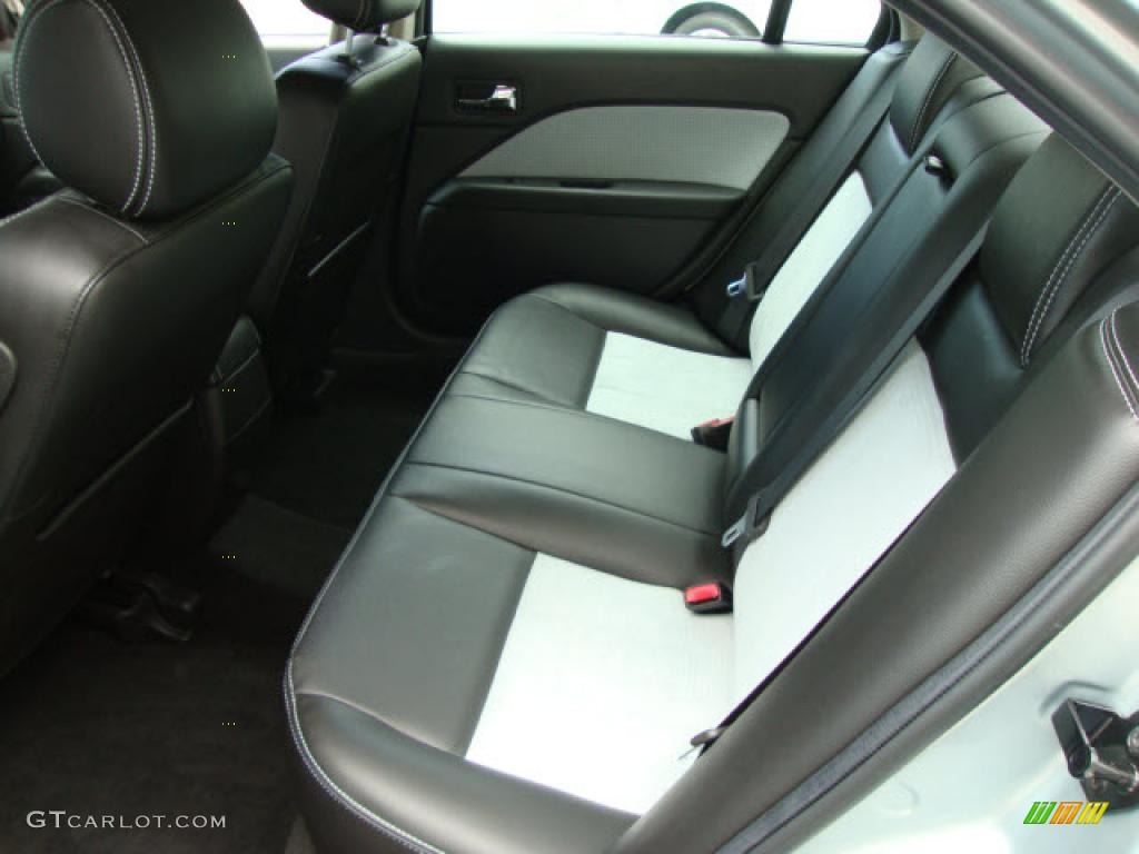 Medium Light Stone/Dark Charcoal Interior 2007 Mercury Milan I4 Photo #39866551