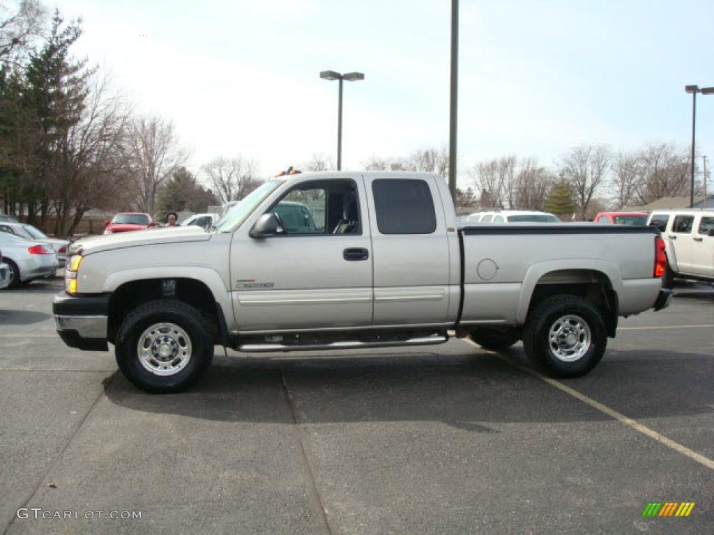 2006 Silverado 2500HD Extended Cab 4x4 - Silver Birch Metallic / Dark Charcoal photo #1