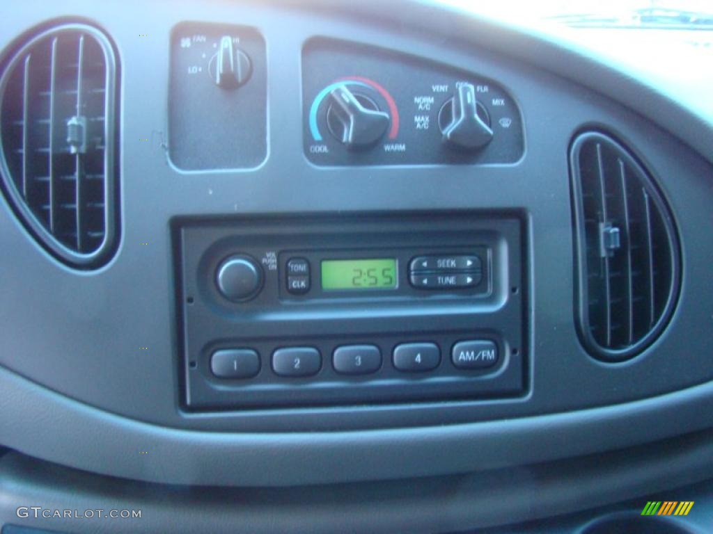 2008 Ford E Series Van E350 Super Duty Cargo Controls Photo #39867115