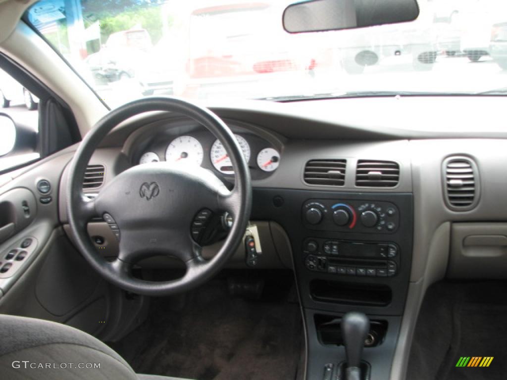 2004 Dodge Intrepid SE Dark Slate Gray Dashboard Photo #39867271