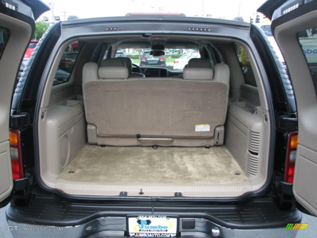 2003 Chevrolet Suburban 1500 LT 4x4 Trunk Photo #39869578