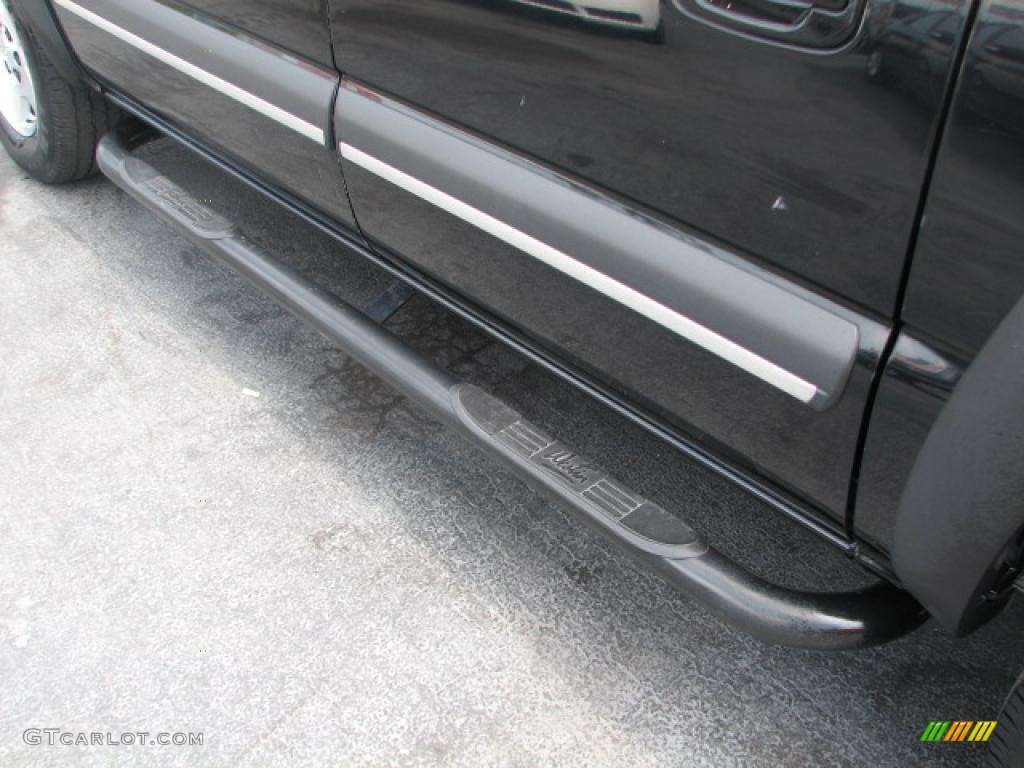 2003 Suburban 1500 LT 4x4 - Black / Tan/Neutral photo #25