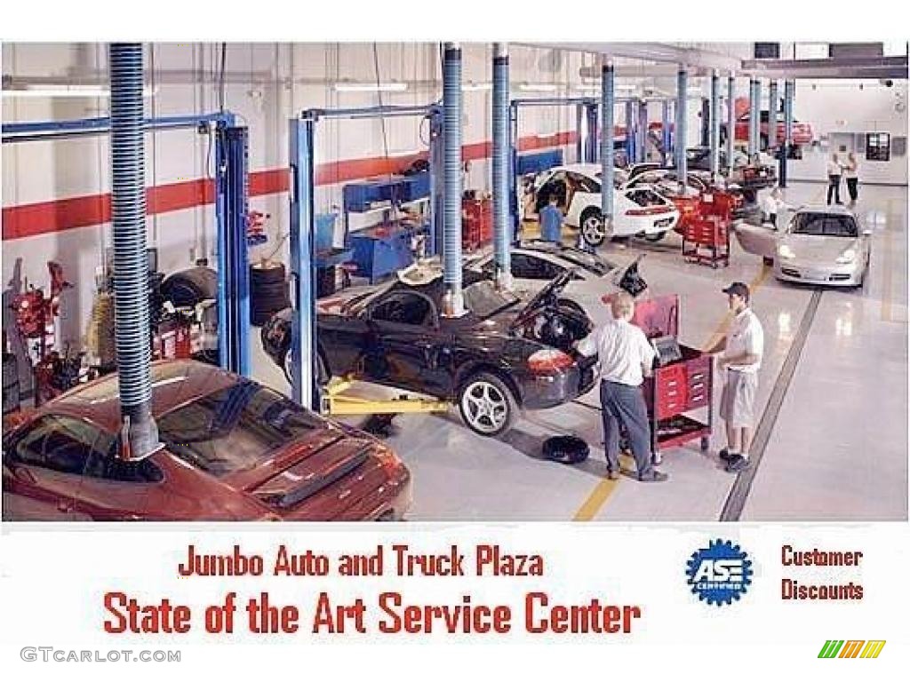 2003 Suburban 1500 LT 4x4 - Black / Tan/Neutral photo #28