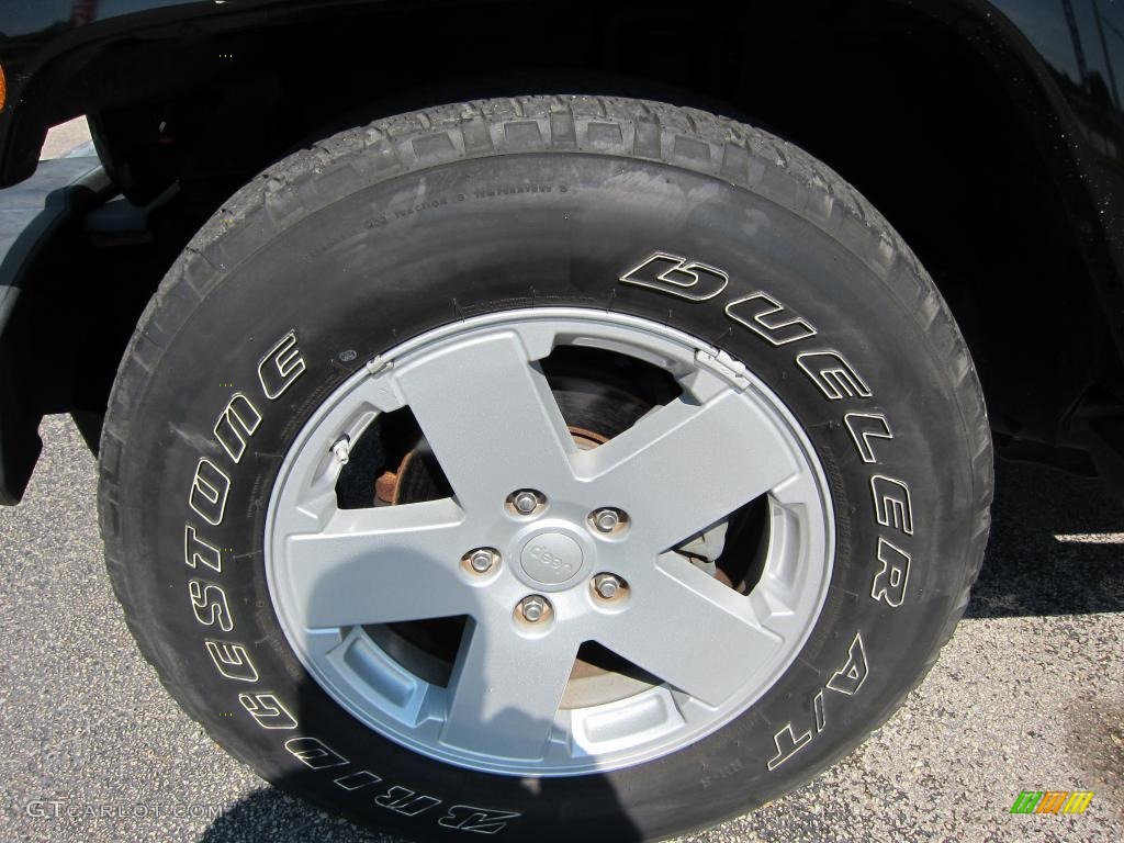 2008 Jeep Wrangler Unlimited Sahara Wheel Photo #39870191