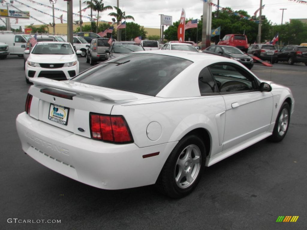 2003 Mustang V6 Coupe - Oxford White / Medium Parchment photo #7