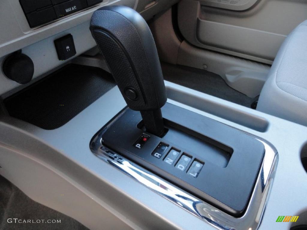 2010 Ford Escape XLT 4WD Transmission Photos