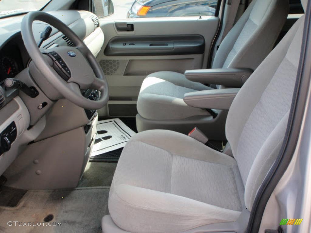 Pebble Beige Interior 2004 Ford Freestar SE Photo #39871431