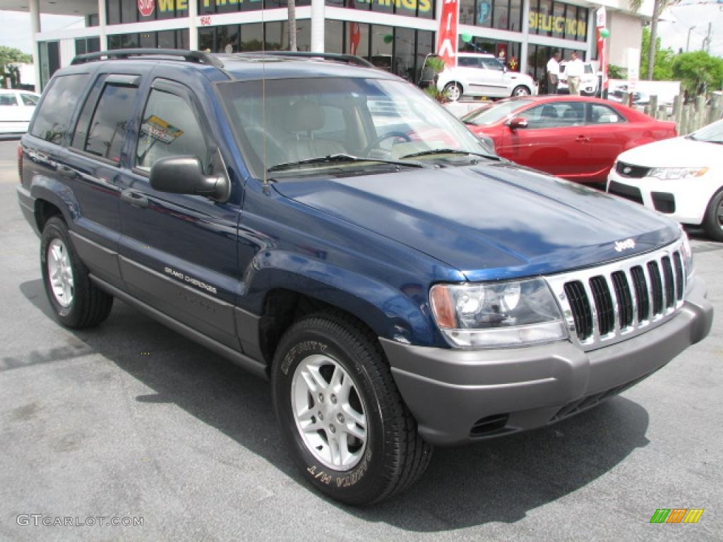 2002 Grand Cherokee Laredo - Patriot Blue Pearlcoat / Sandstone photo #1