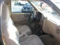 Medium Beige Interior Photo for 2001 Chevrolet S10 #39873220