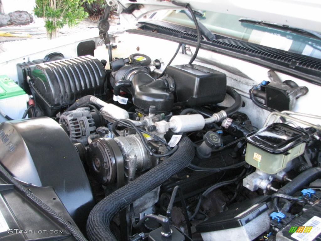 2000 Chevrolet Silverado 3500 Regular Cab Chassis 5.7 Liter OHV 16-Valve Vortec V8 Engine Photo #39874256