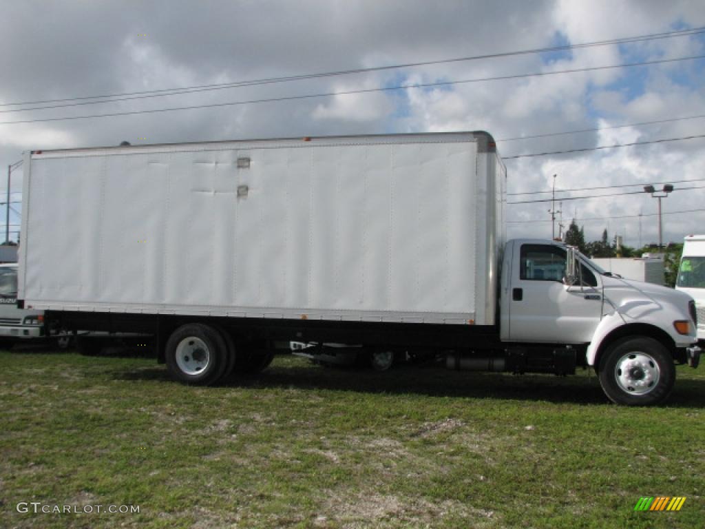 2003 F650 Super Duty XL Regular Cab Commerical Moving Truck - Oxford White / Medium Graphite photo #1