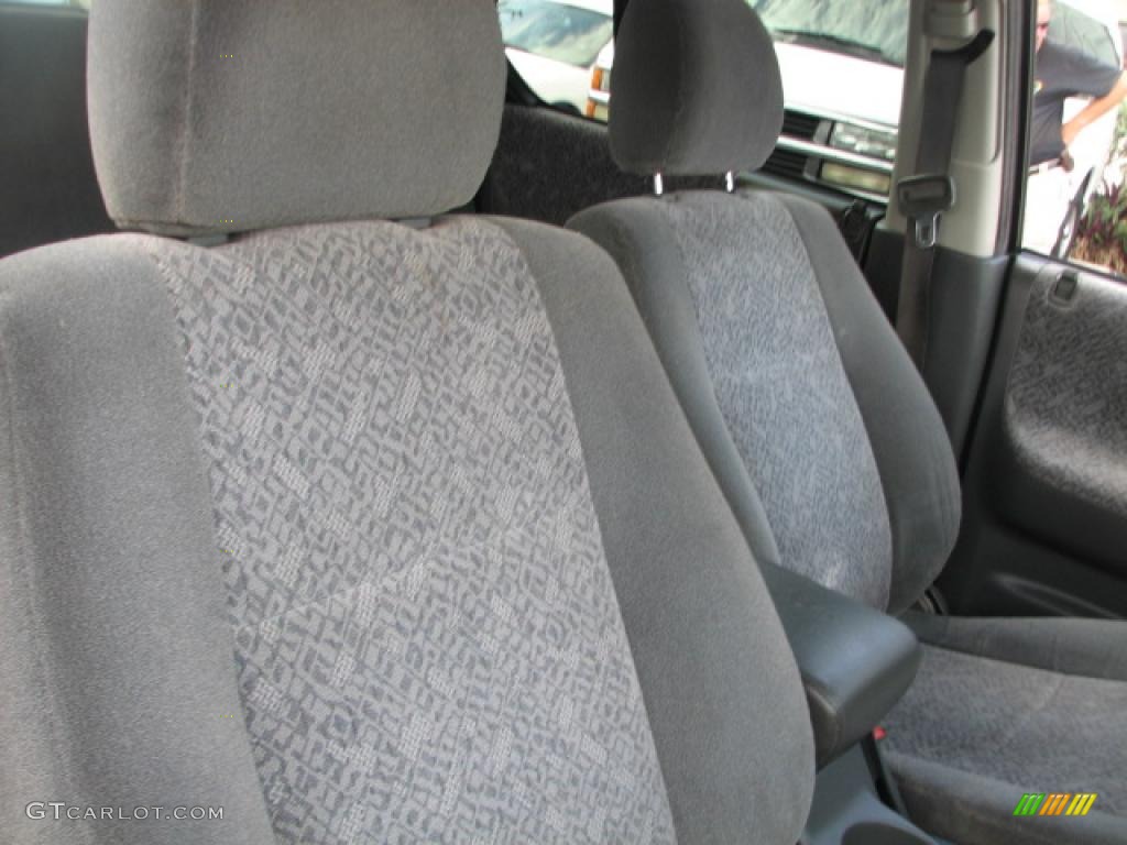 Gray Interior 2001 Isuzu Rodeo LS Photo #39877099