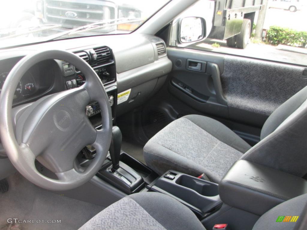 Gray Interior 2001 Isuzu Rodeo LS Photo #39877107