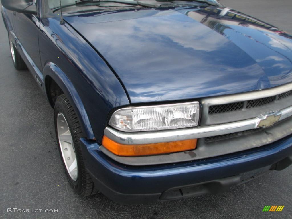 1998 S10 LS Regular Cab - Indigo Blue Metallic / Gray photo #2