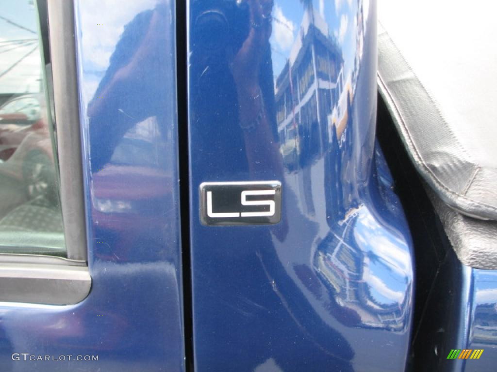 1998 S10 LS Regular Cab - Indigo Blue Metallic / Gray photo #7