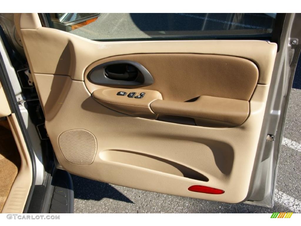 2002 Chevrolet TrailBlazer EXT LT 4x4 Door Panel Photos
