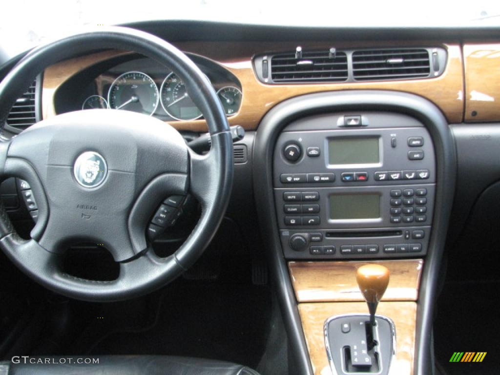 2003 Jaguar X-Type 2.5 Charcoal Dashboard Photo #39879583