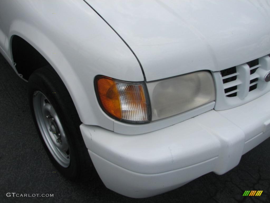 1999 Sportage  - White / Gray photo #2