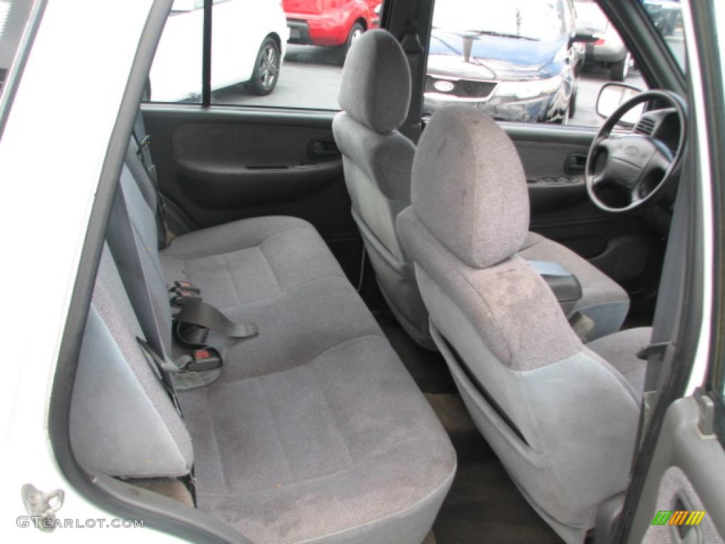 1999 Sportage  - White / Gray photo #14