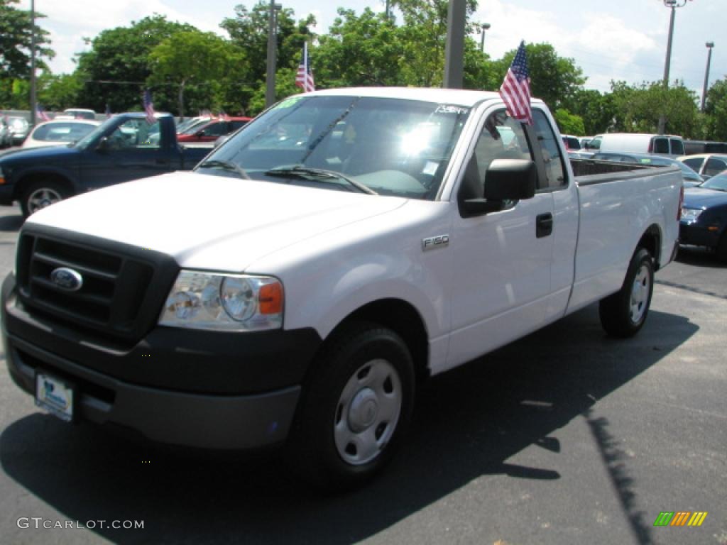 2006 F150 XL Regular Cab - Oxford White / Medium/Dark Flint photo #5