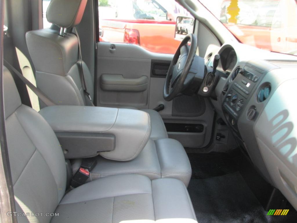 2006 F150 XL Regular Cab - Oxford White / Medium/Dark Flint photo #10