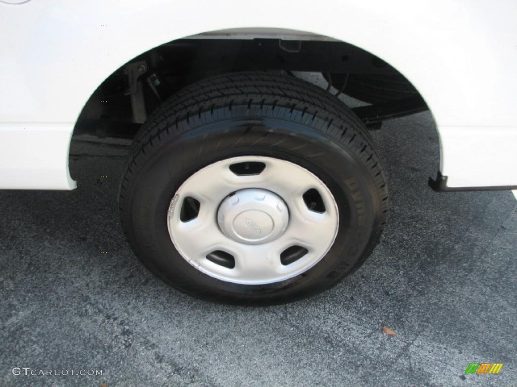 2006 F150 XL Regular Cab - Oxford White / Medium/Dark Flint photo #14