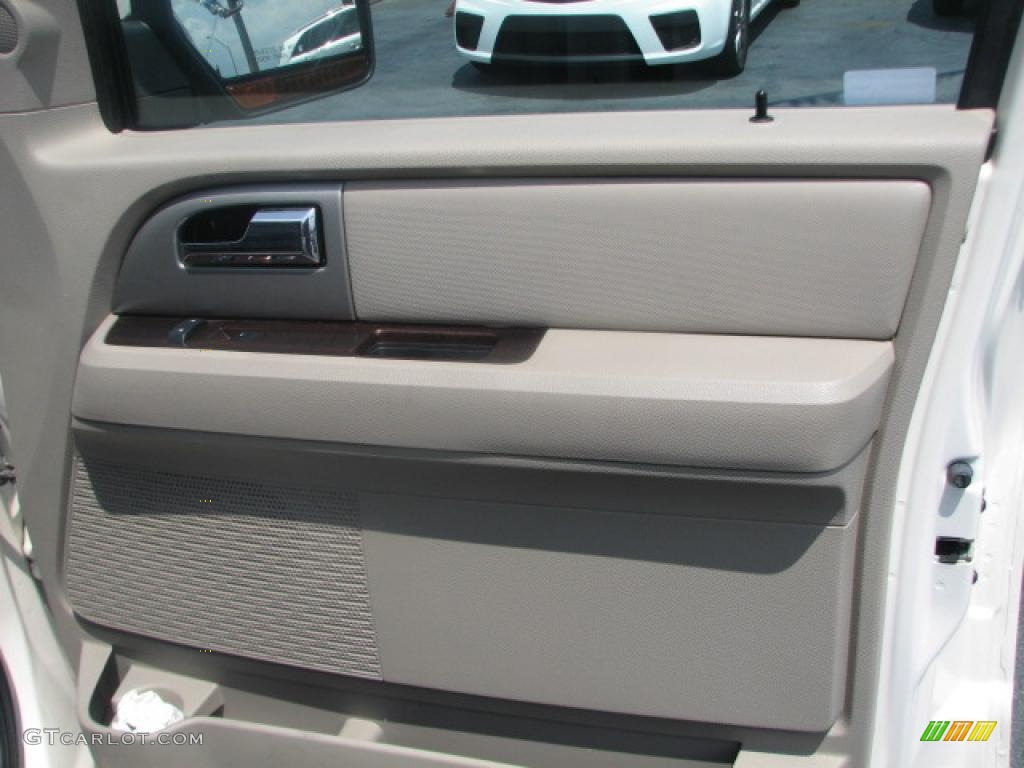 2007 Ford Expedition Limited Stone Door Panel Photo #39880531
