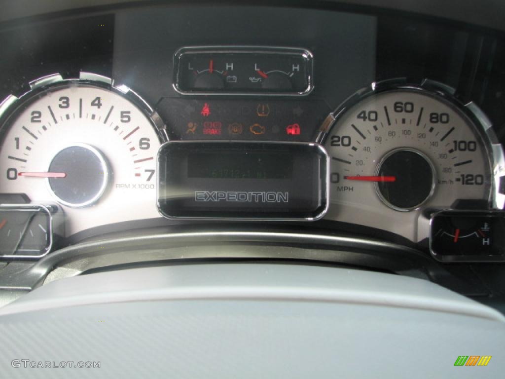 2007 Ford Expedition Limited Gauges Photo #39880631
