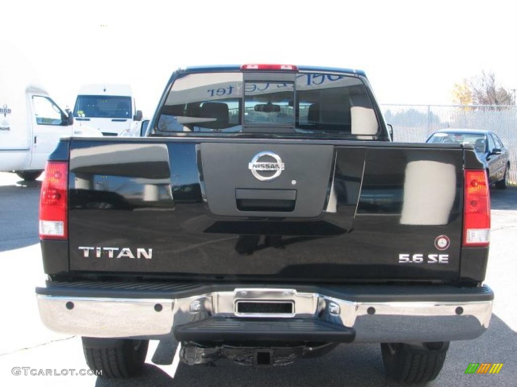 2006 Titan SE King Cab 4x4 - Galaxy Black / Graphite/Titanium photo #4