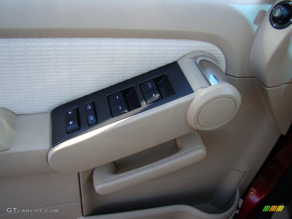 2007 Ford Explorer Sport Trac XLT Controls Photo #39883488