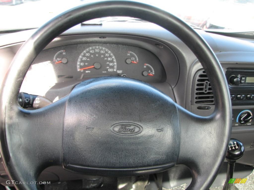 1999 F150 XL Regular Cab - Bright Red / Medium Graphite photo #15