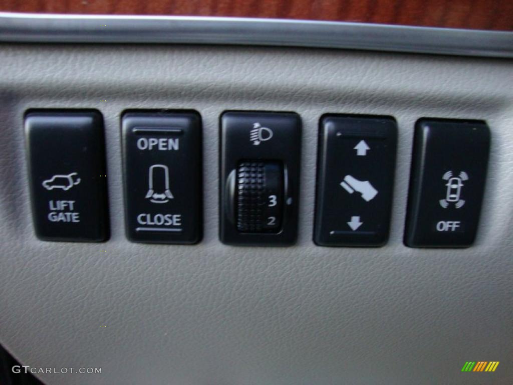 2008 Infiniti QX 56 4WD Controls Photo #39884760