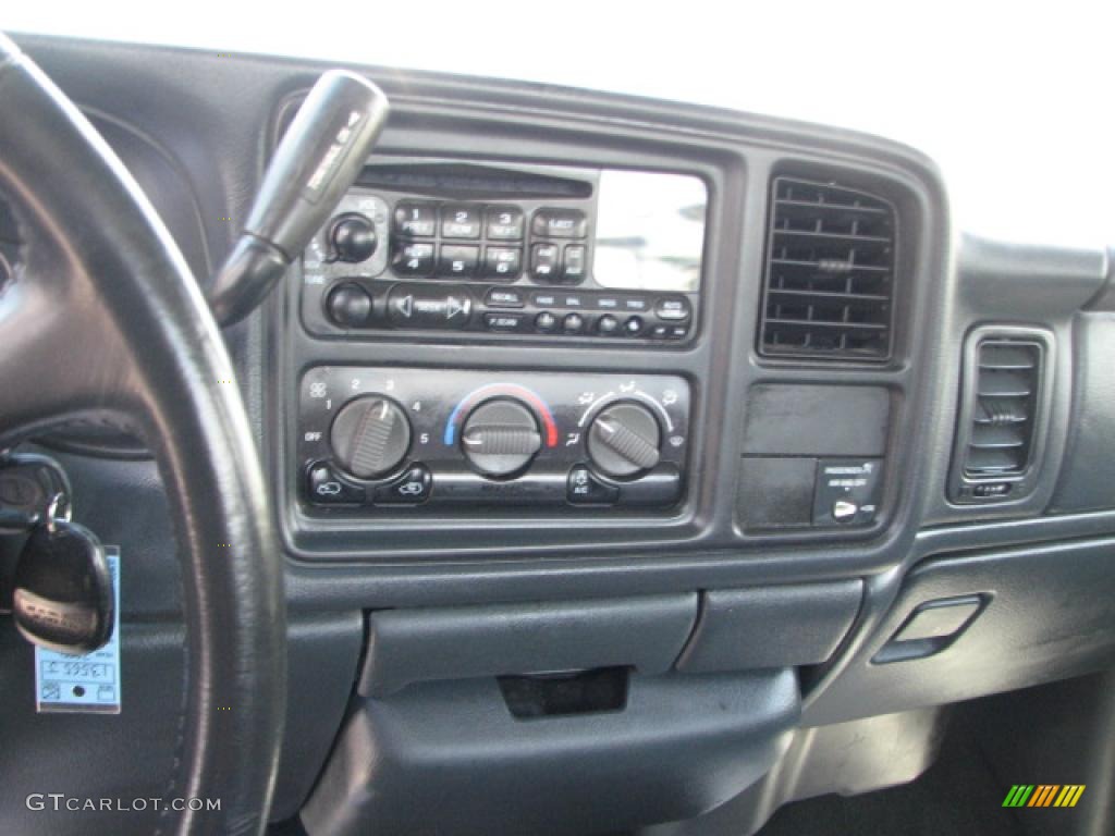 2000 Chevrolet Silverado 1500 Extended Cab Controls Photo #39884936