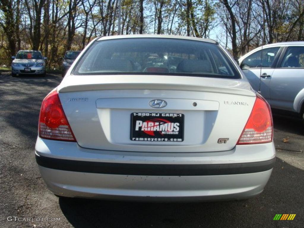 2004 Elantra GT Sedan - Sterling Silver / Gray photo #5