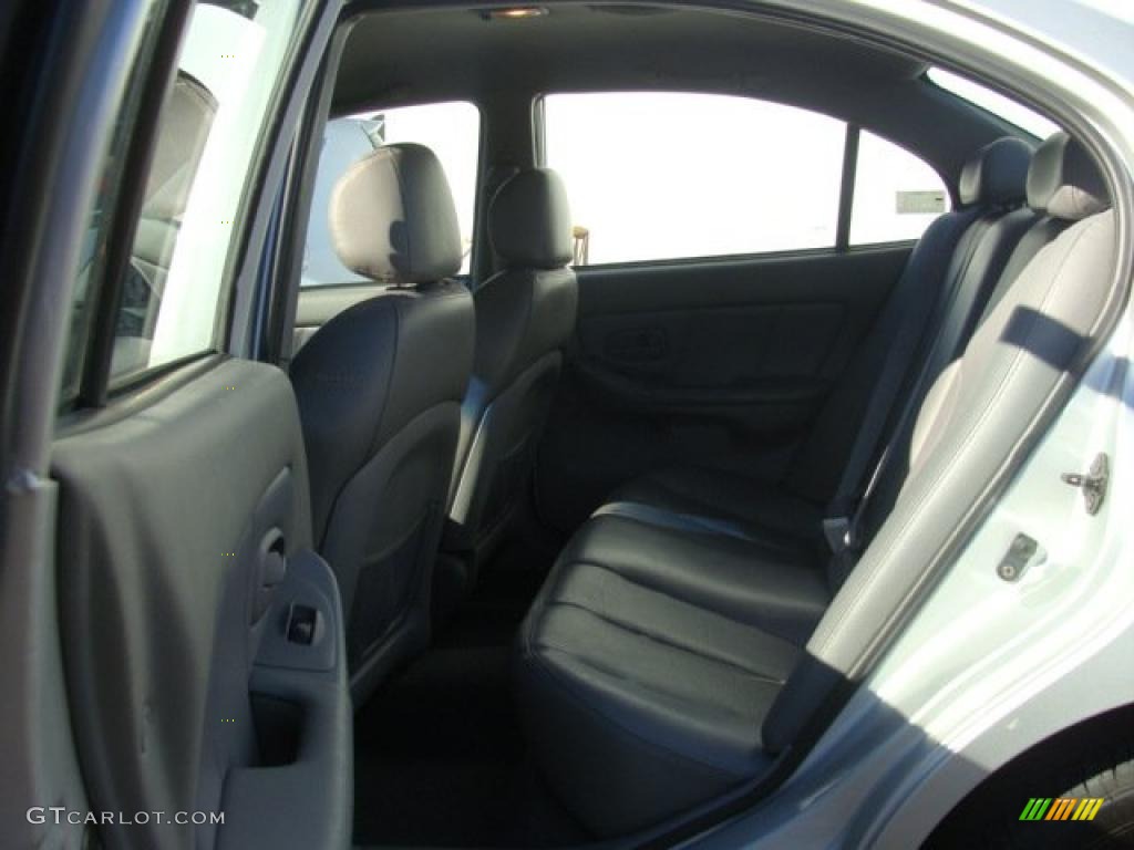 2004 Elantra GT Sedan - Sterling Silver / Gray photo #7