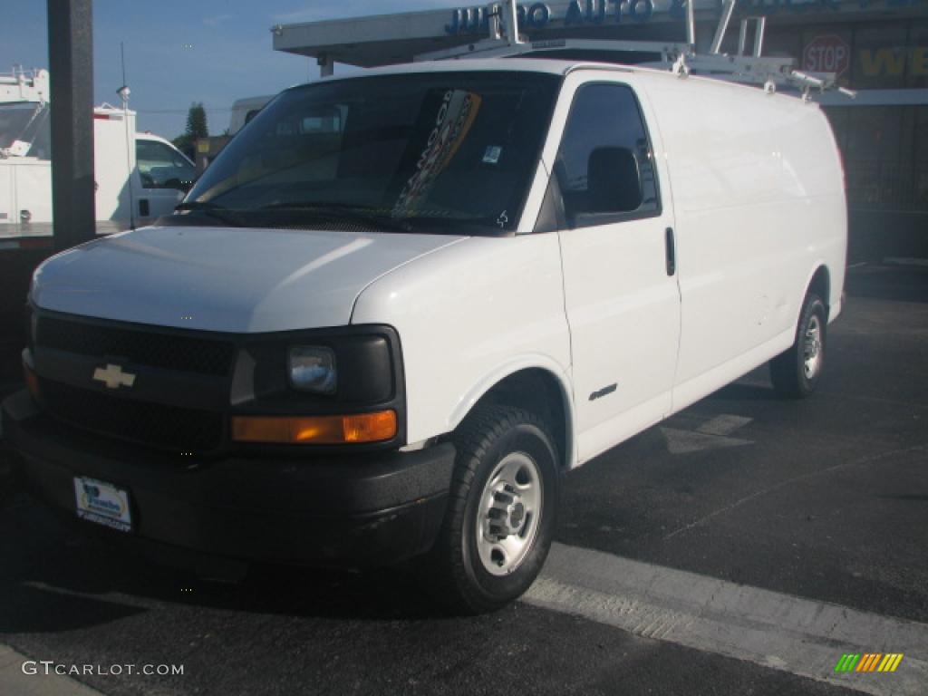 2005 Express 2500 Extended Commercial Van - Summit White / Medium Dark Pewter photo #1