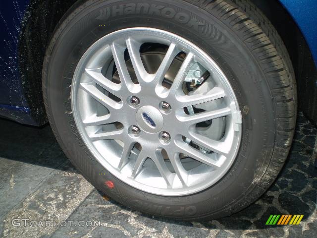 2009 Focus SE Sedan - Vista Blue Metallic / Medium Stone photo #5