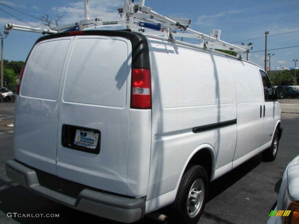 Summit White 2006 Chevrolet Express 3500 Extended Commercial Van Exterior Photo #39888060