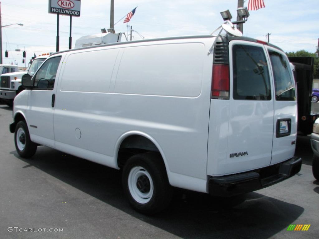 Summit White 2000 GMC Savana Van 2500 Cargo Exterior Photo #39888296