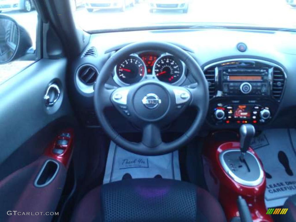 2011 Nissan Juke SV AWD Black/Red w/Red Trim Dashboard Photo #39890398