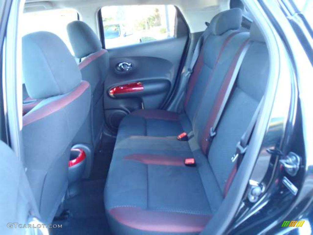 Black/Red w/Red Trim Interior 2011 Nissan Juke SV AWD Photo #39890414