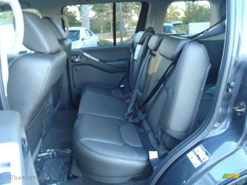 Graphite Interior 2011 Nissan Pathfinder Silver Photo #39890604