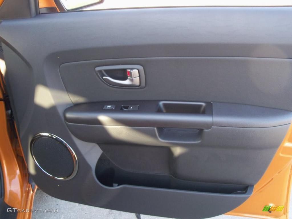 2011 Kia Soul + Black Soul Logo Cloth Door Panel Photo #39890996