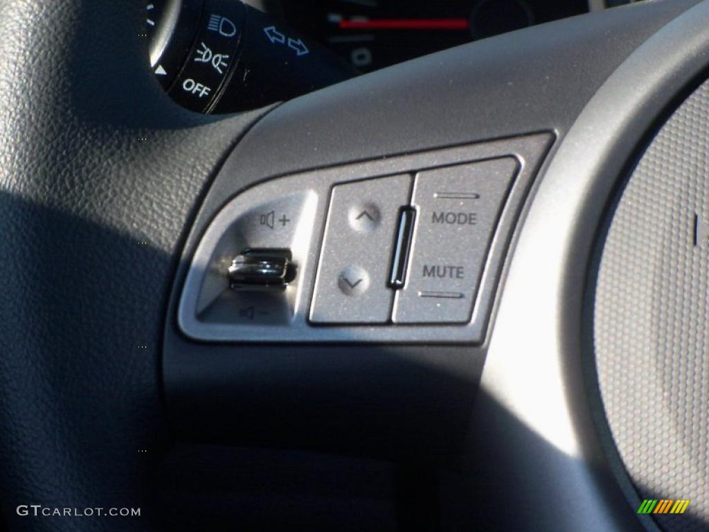 2011 Kia Soul + Controls Photo #39891120