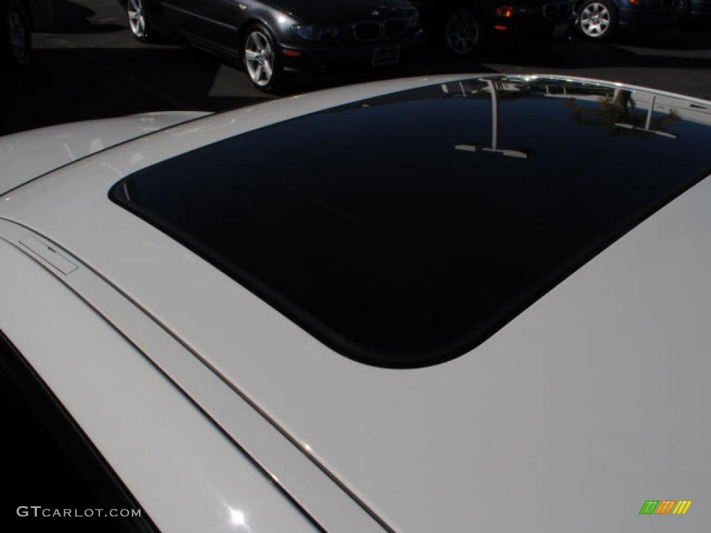 2010 3 Series 328i Coupe - Alpine White / Black photo #13