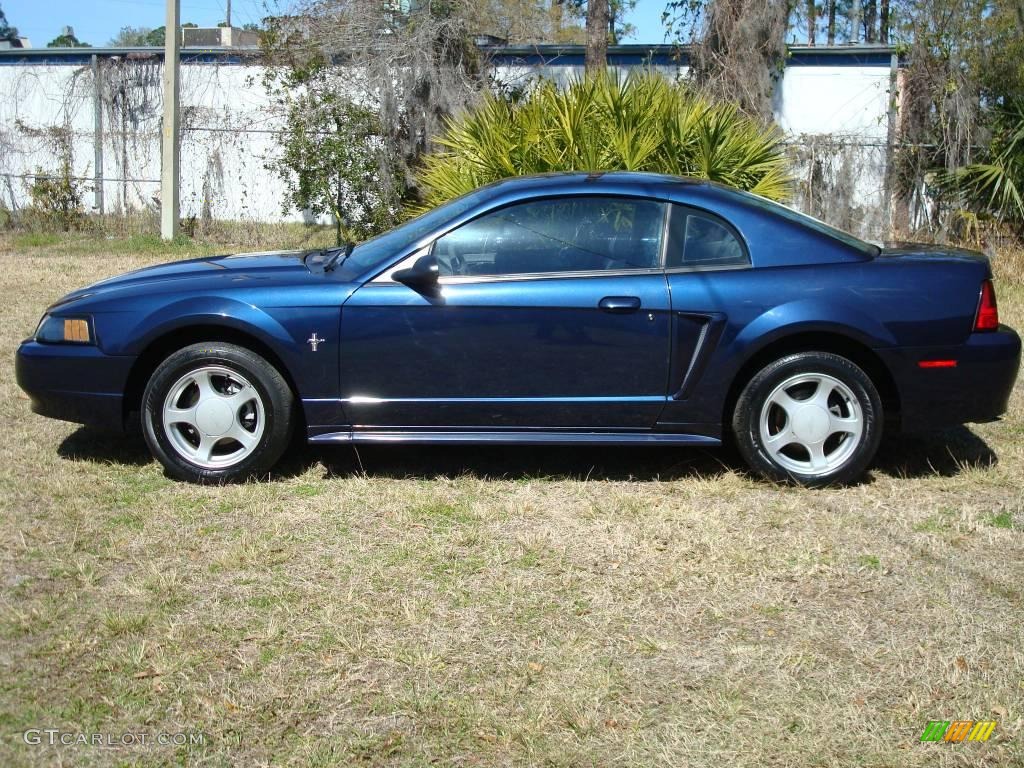 2002 Mustang V6 Coupe - True Blue Metallic / Dark Charcoal photo #2