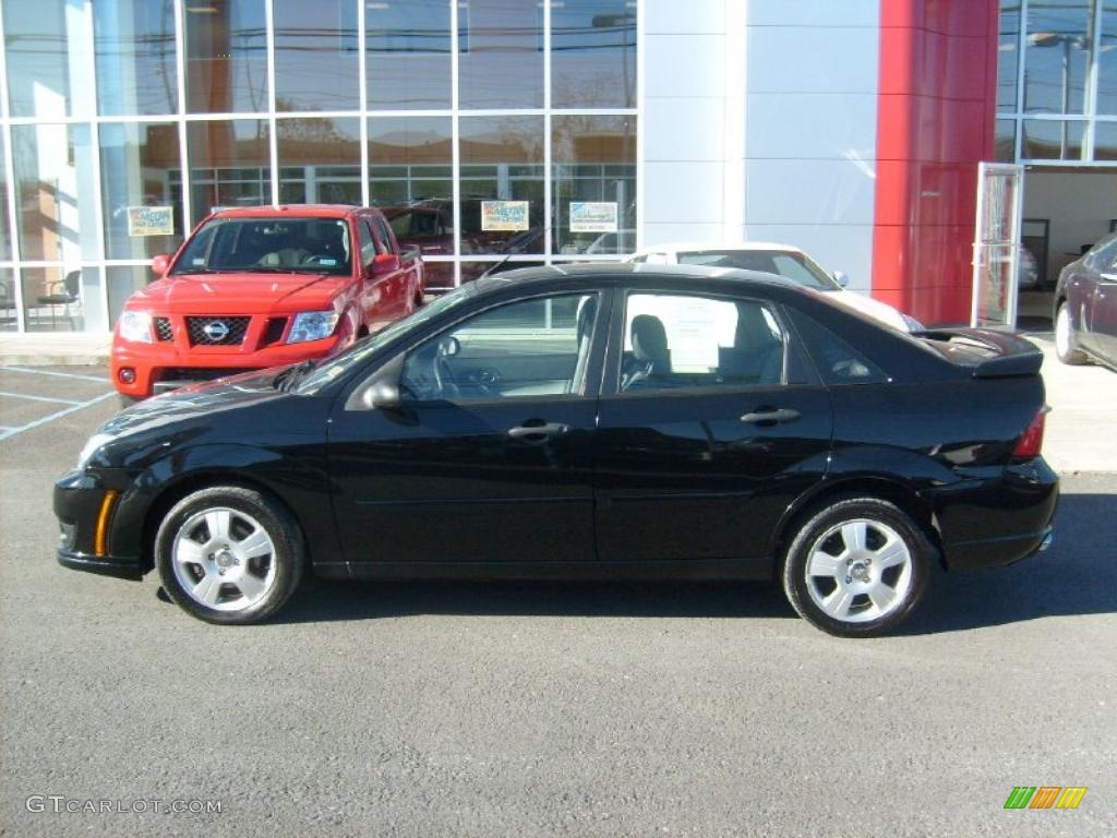 Pitch Black 2007 Ford Focus ZX4 SES Sedan Exterior Photo #39897983