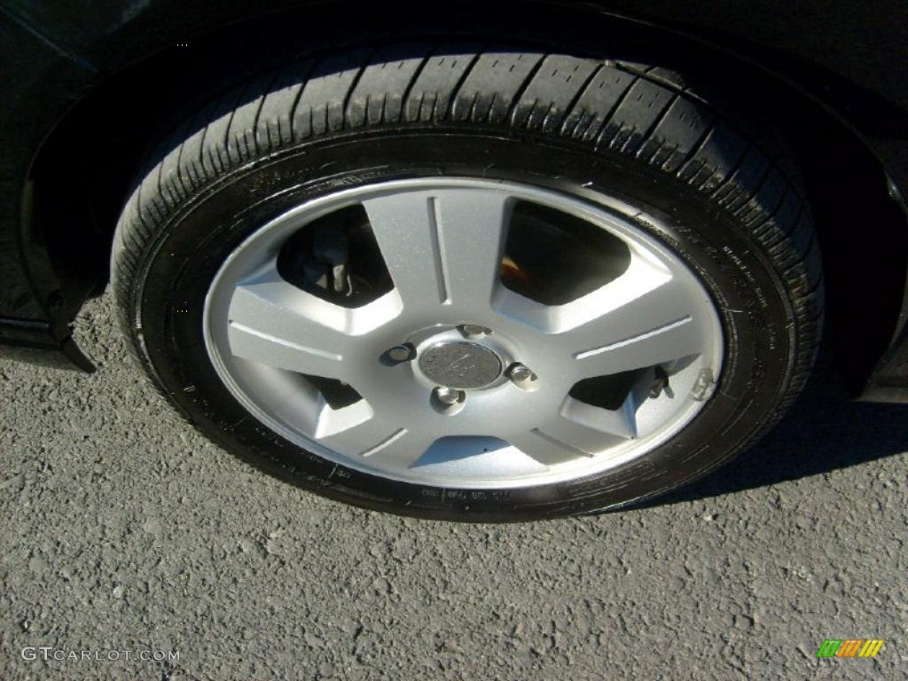 2007 Ford Focus ZX4 SES Sedan Wheel Photo #39898099