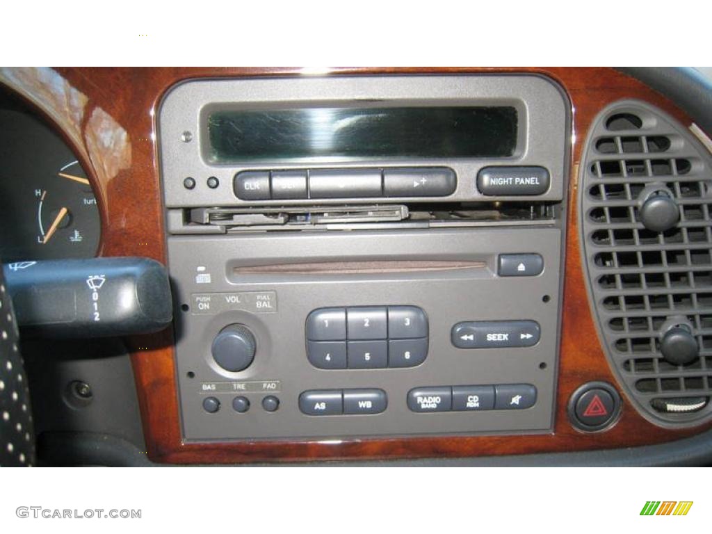 2001 Saab 9-3 SE Convertible Controls Photo #39898231